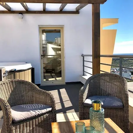 L Amazing Terrasse With Jacuzzi Encosta Da Orada Appartement