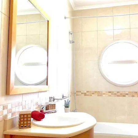 Apartment L Amazing Terrasse With Jacuzzi Encosta Da Orada