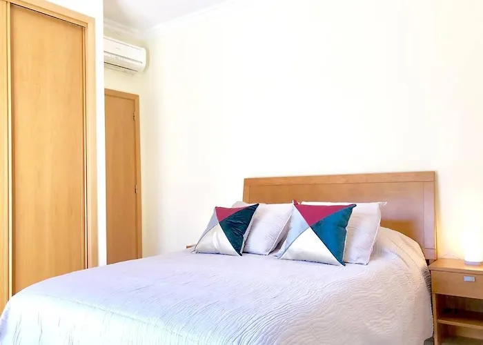 Lägenhet L Amazing Terrasse With Jacuzzi Encosta Da Orada