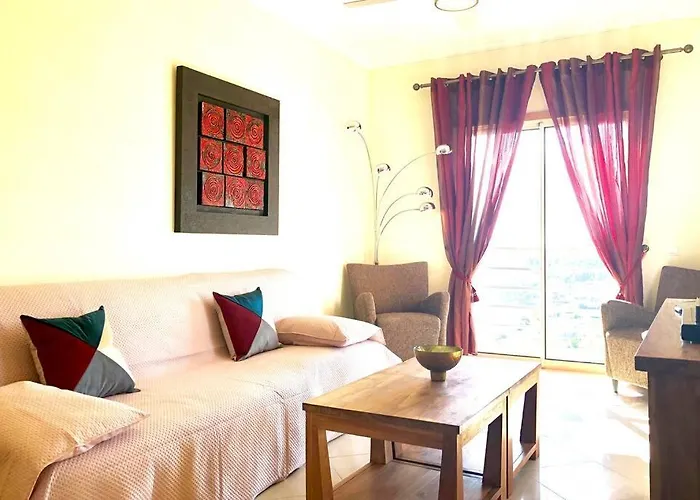 L Amazing Terrasse With Jacuzzi Encosta Da Orada Lägenhet *